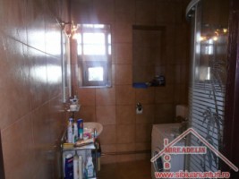 vand-apartament-2-camere-la-casa-zona-centrala-4