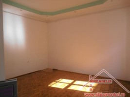 inchiriez-spatiu-comercial-40-mp-zona-ultracentral-1