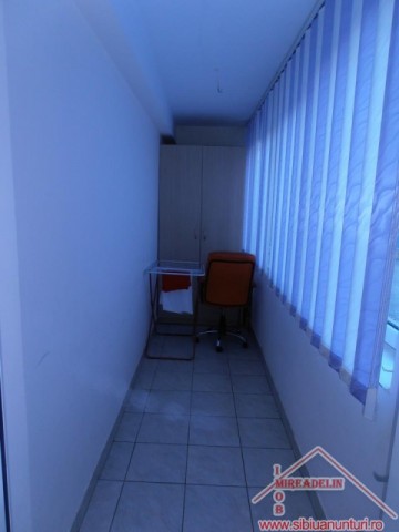 vand-apartament-3-camere-zona-gusterita-4