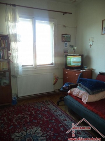 vand-apartamentgarsoniera-la-casa-zona-calea-poplacii-3