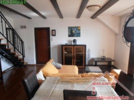 inchiriez-apartament-3-camere-la-mansarda-zona-scoala-de-inot