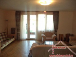 inchiriez-duplex-3-camere-zona-vasile-aaron-1