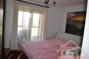 vand-apartament-3-camere-zona-stefan-cel-mare-3