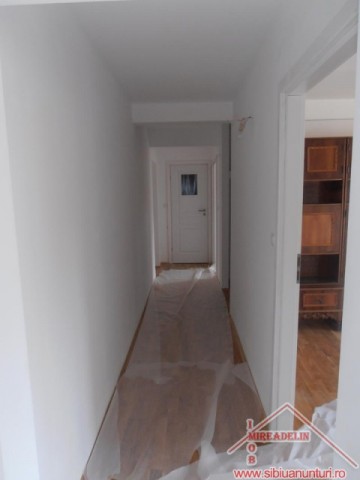 vand-apartament-4-camere-zona-cedonia-6