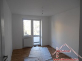 inchiriez-apartament-4-camere-zona-cedonia-2