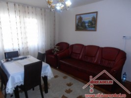 vand-apartament-cu-3-camere-aleea-biruintei-2