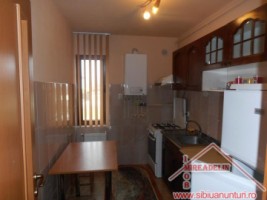 inchiriez-apartament-2-camere-zona-strand-ii-1