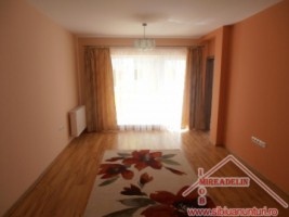 inchiriez-apartament-3-camere-zona-ciresica-1