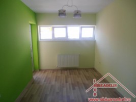 inchiriez-apartament-3-camere-zona-ciresica-3