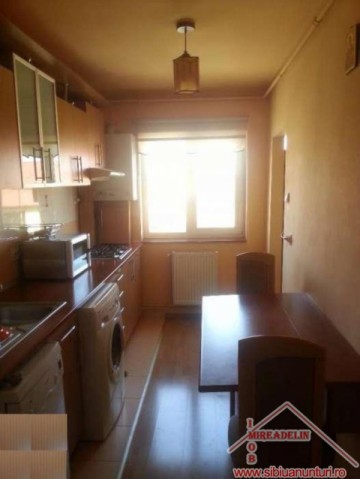 inchiriez-apartament-2-camere-de-lux-zona-calea-dumbravii-3