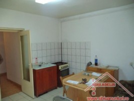 inchiriez-apartament-4-camere-strada-uzinei-5