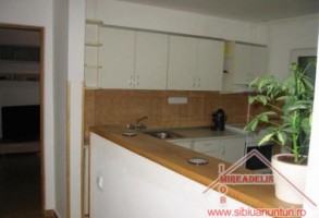 inchiriez-apartament-2-camere-zona-ultracentrala-2