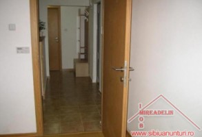 inchiriez-apartament-2-camere-zona-ultracentrala-4