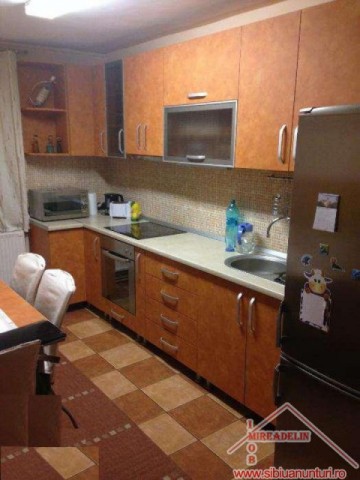 inchiriez-apartament-3-camere-zona-garii