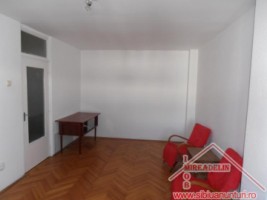 inchiriez-apartament-3-camere-zona-garii-1