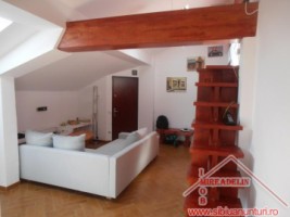 inchiriez-apartament-4-camere-zona-strand-1