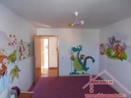 inchiriez-apartament-4-camere-zona-strand-4