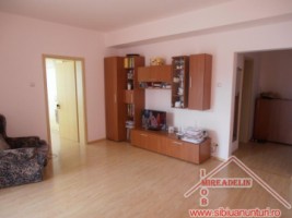 vand-apartament-2-camere-zona-strand-1