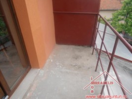 inchiriez-apartament-la-casa-3-camere-zona-hipodrom-i-5