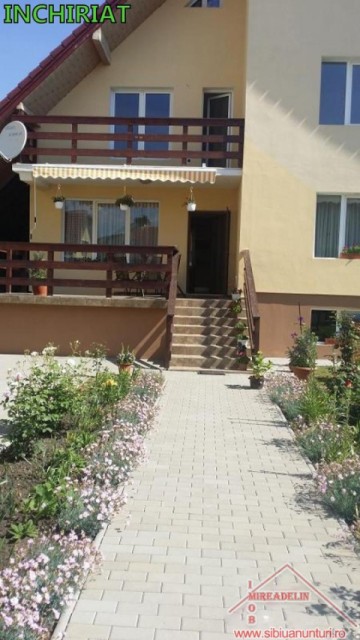 inchiriez-apartament-la-casa-de-lux-3-camere-zona-pictor-brana-selimbar