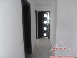 vand-apartamente-3-camere-la-vila-calea-cisnadiei-3