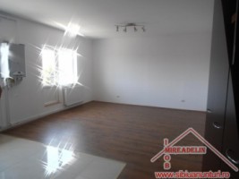 vand-apartament-cu-3-camere-zona-cedonia-1