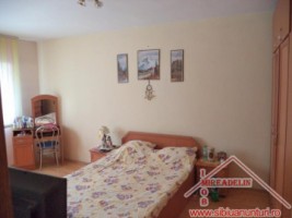 inchiriez-apartament-2camere-zona-vasile-aaron-1