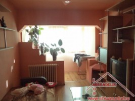 inchiriez-apartament-2camere-zona-vasile-aaron-2