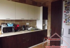 vand-casa-zona-tip-duplex-zona-calea-cisnadiei-2