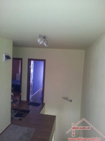 vand-casa-zona-tip-duplex-zona-calea-cisnadiei-6