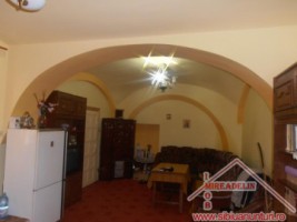 vand-apartamentgarsoniera-zona-ultracentrala-1