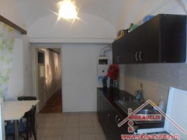 vand-apartamentgarsoniera-zona-ultracentrala-5