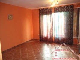 inchiriez-casa-4-camere-sura-mare-6