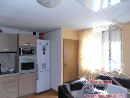 vand-apartament-3-camere-zona-turnisor