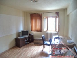 vand-apartament-4-camere-zona-centrala-3