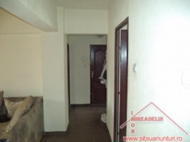 vand-apartament-4-camere-zona-centrala-5