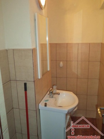 vand-apartament-4-camere-zona-centrala-9