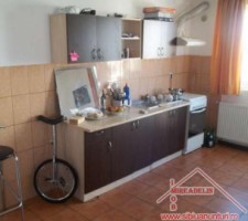 inchiriez-apartament-3-camere-2-nivele-zona-interex-3