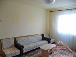 inchiriez-apartament-3-camere-zona-cedonia-1