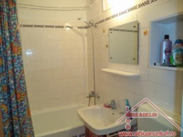 inchiriez-apartament-3-camere-zona-cedonia-6