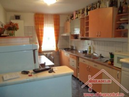 inchiriez-apartament-4-camere-zona-strand-2