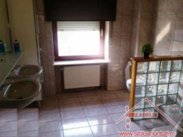 inchiriez-casa-3-camere-la-vila-zona-turnisor-6