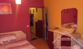 vand-apartament-la-vila-3-camere-zona-calea-poplacii-1