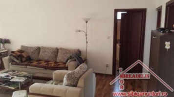 vand-apartament-2-camere-decomandat-zona-vasile-aaron-2