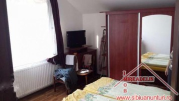 vand-apartament-2-camere-decomandat-zona-vasile-aaron-4