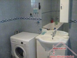 inchiriez-apartament-3-camere-zona-lazaret-2