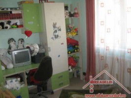 inchiriez-apartament-3-camere-zona-lazaret-6