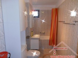 inchiriez-apartament-4-camere-decomandat-zona-mihai-viteazul-5