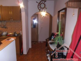 inchiriez-apartament-2-camere-zona-peco-milea-1