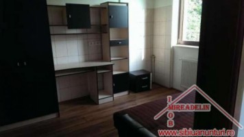 inchiriez-apartament-3-camere-zona-trei-stejari-1